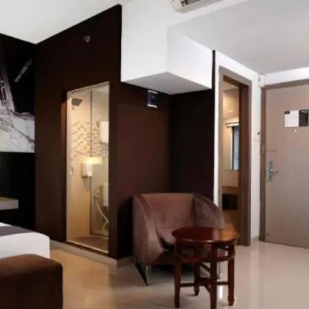 Hotel Neo Candi Simpang Lima - Semarang by ASTON-2