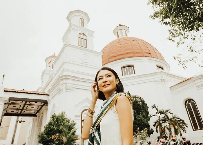 Santika Premiere